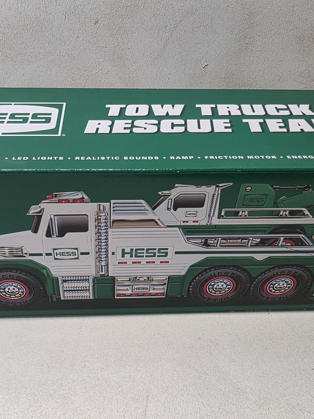 2019 Hess Tow Truck Rescue Team Large & Small Trucks Lights Sounds w/ Box